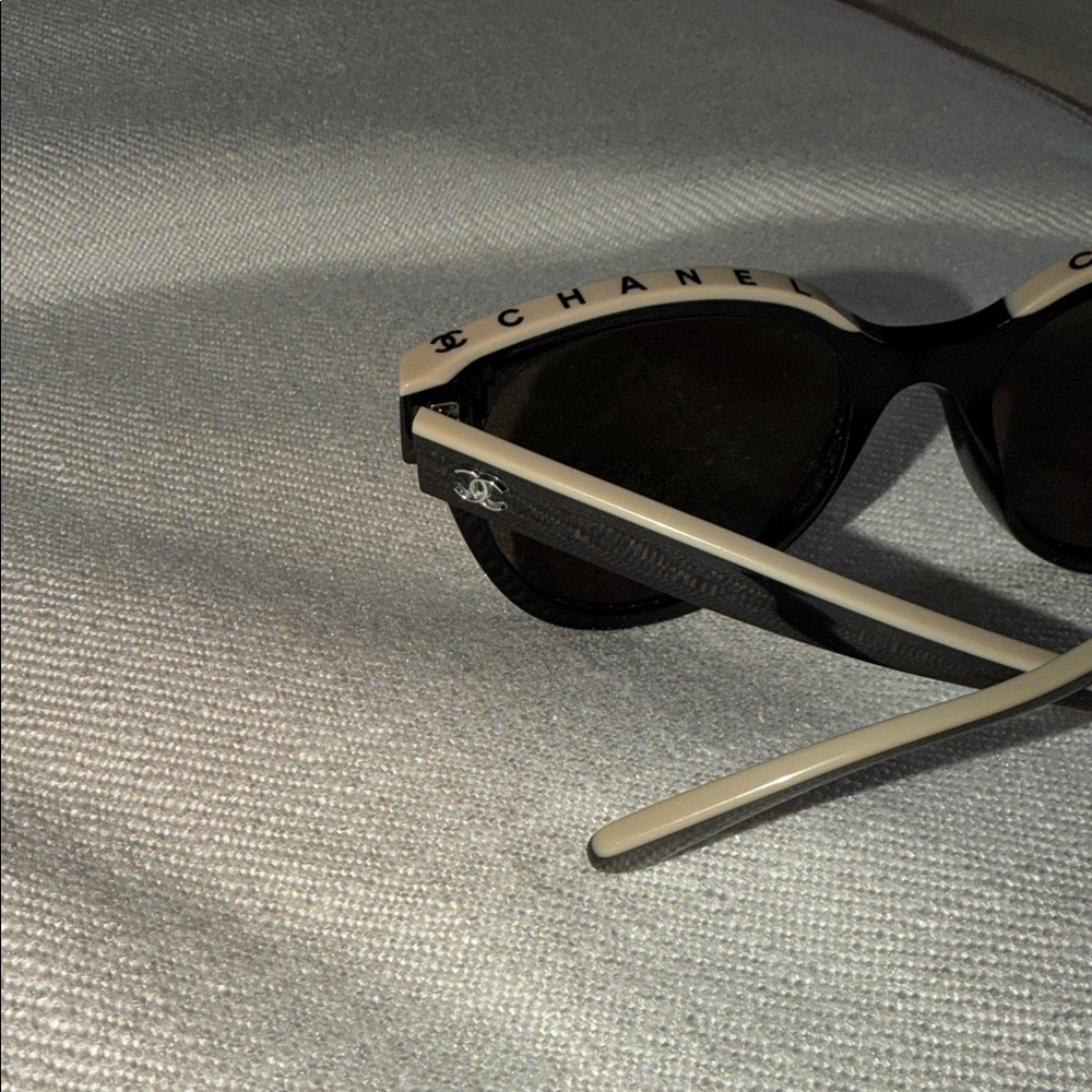 CHANEL Black and tan Sunglasses - Picture 5 of 10